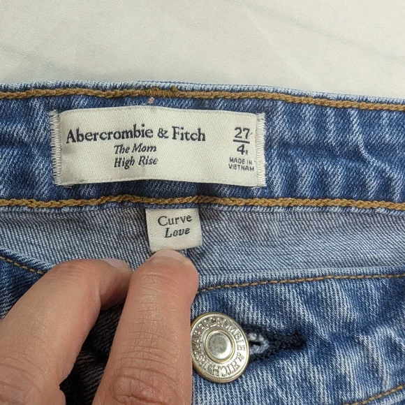 Abercrombie And Fitch The Mom High Rise Curve Love Jeans - Picture 5 of 8